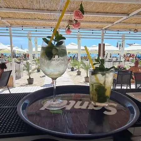Vamada On The Mamaia Nord Apartment *